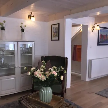 Teestuuv דירה הוסום